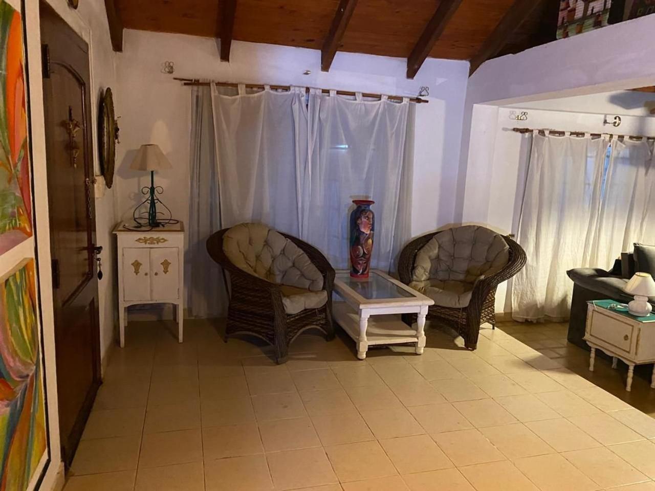 Cabanas Con Piscina En La Entrada De Obera Bagian luar foto