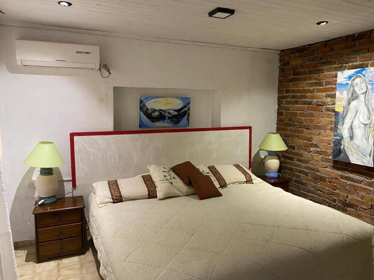 Cabanas Con Piscina En La Entrada De Obera Bagian luar foto
